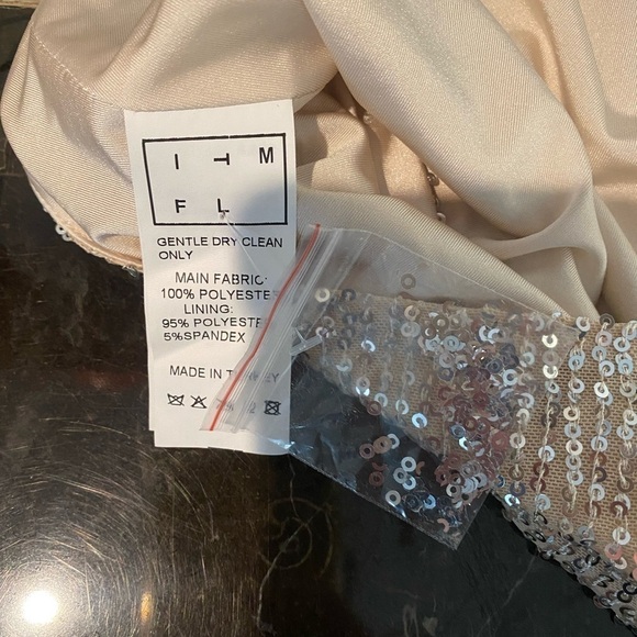 IN THE MOOD FOR LOVE Peres Sequin Halter Neck Front Twist Top - Picture 10 of 10